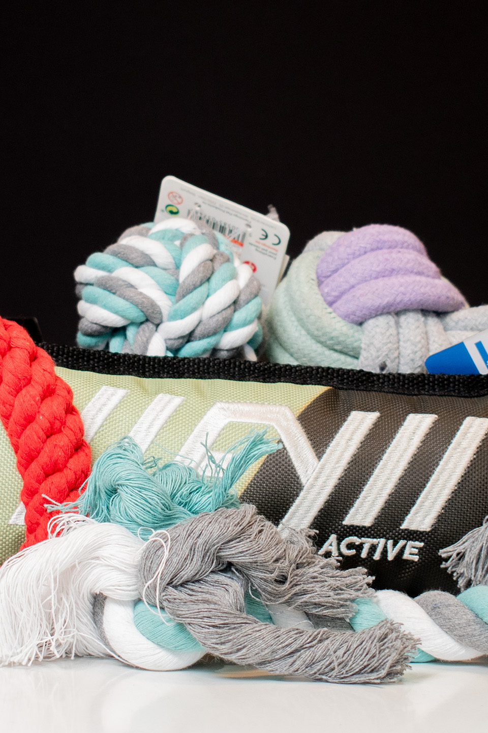 Flamingo és FuzzYard játékok a Dogzillánál